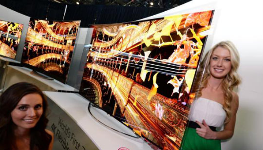 Televisor Flexible LG OLED UHD CES